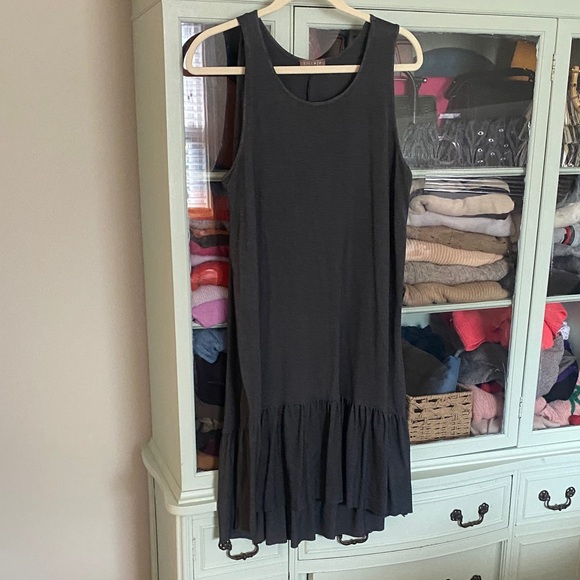 Casual Black Sleeveless Dress - Picture 1 of 6